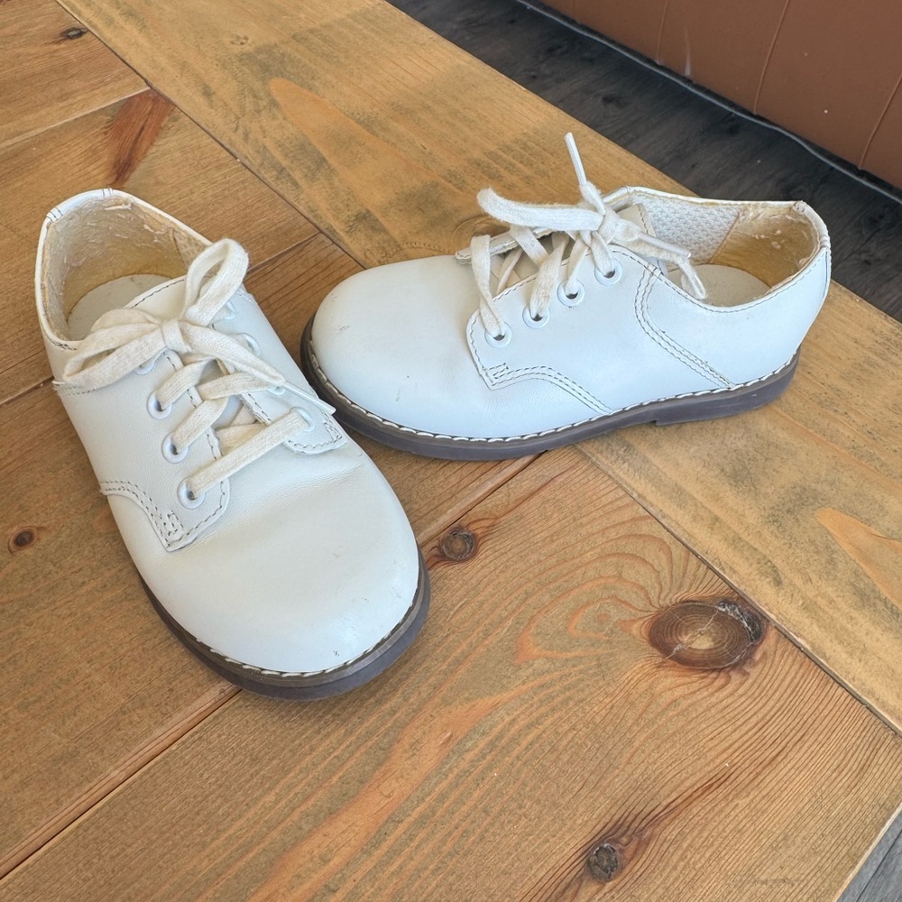 Stride Rite Boys Saddle Shoes size 7.5